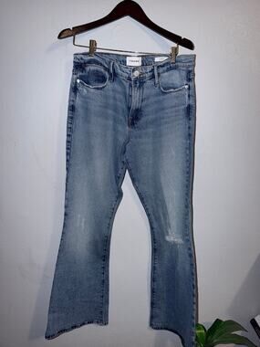 NWOT FRAME Le High Flare jeans